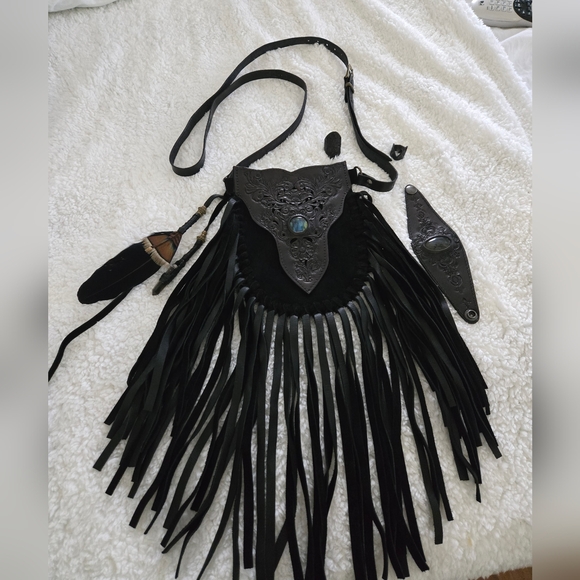 Buffalo Girl Suede Phone Pouch - Picture 3 of 14